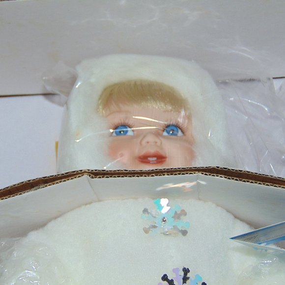 Slip Slidin - Snow Babies Doll - Ashton Drake *NIB - Picture 3 of 6